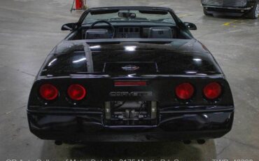 Chevrolet-Corvette-1988-Black-Black-42895-5