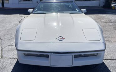 Chevrolet-Corvette-1988-white-222852-7