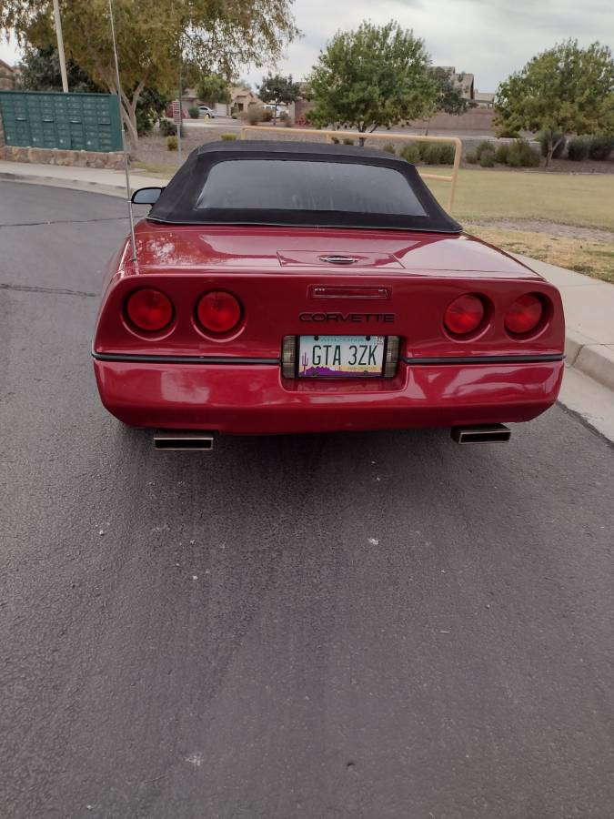 Chevrolet-Corvette-1989-67592-1