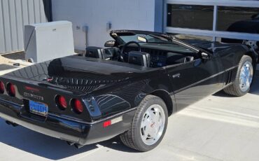 Chevrolet-Corvette-1989-black-52545-1