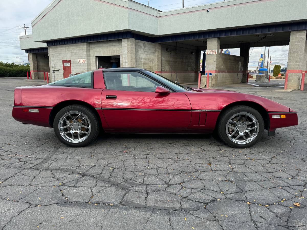 Chevrolet-Corvette-1989-red-88456-2