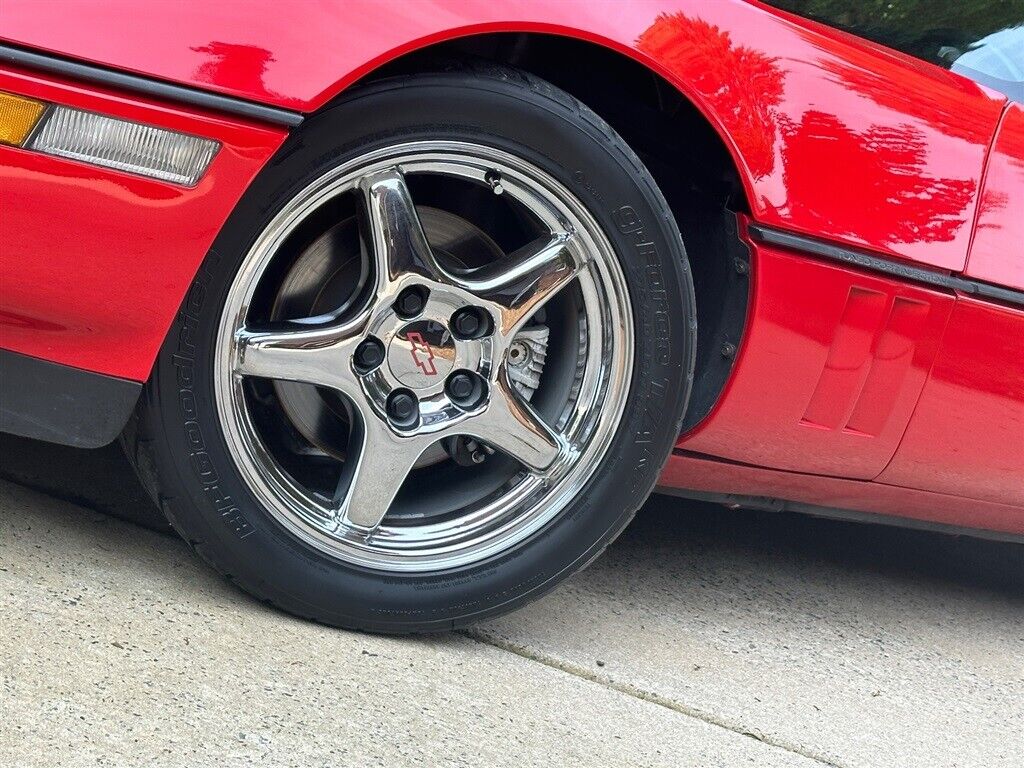 Chevrolet-Corvette-1990-Red-Black-20133-10