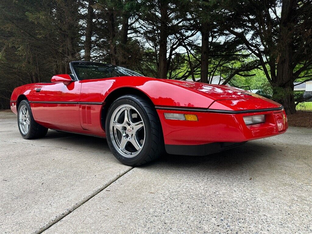 Chevrolet-Corvette-1990-Red-Black-20133-25