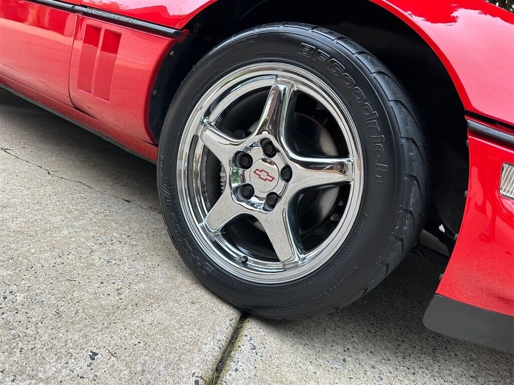 Chevrolet-Corvette-1990-Red-Black-20133-26