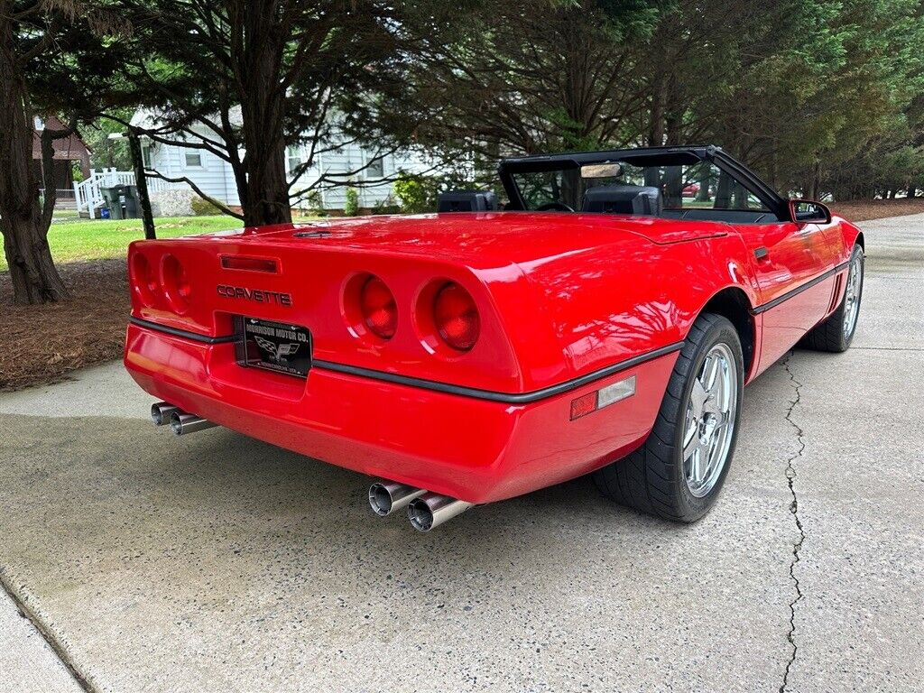 Chevrolet-Corvette-1990-Red-Black-20133-30