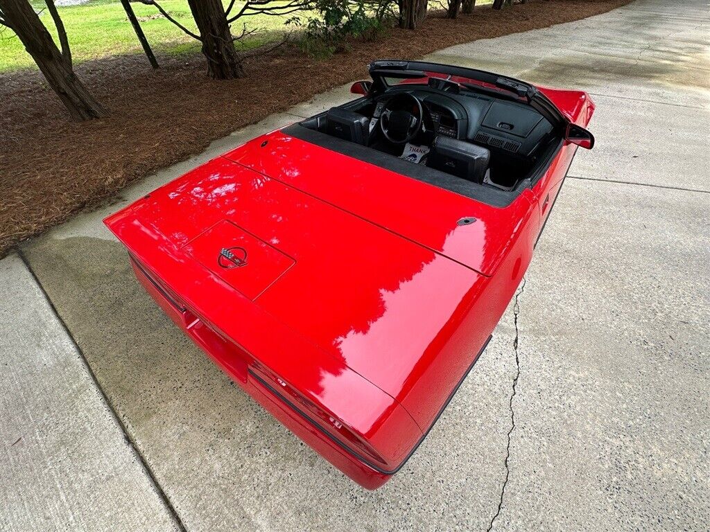 Chevrolet-Corvette-1990-Red-Black-20133-32