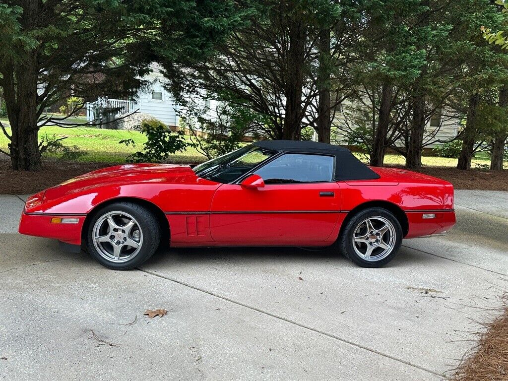 Chevrolet-Corvette-1990-Red-Black-20133-4