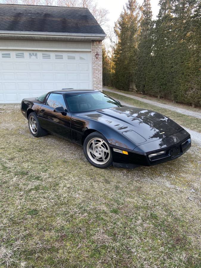 Chevrolet-Corvette-1990-black-69202-2