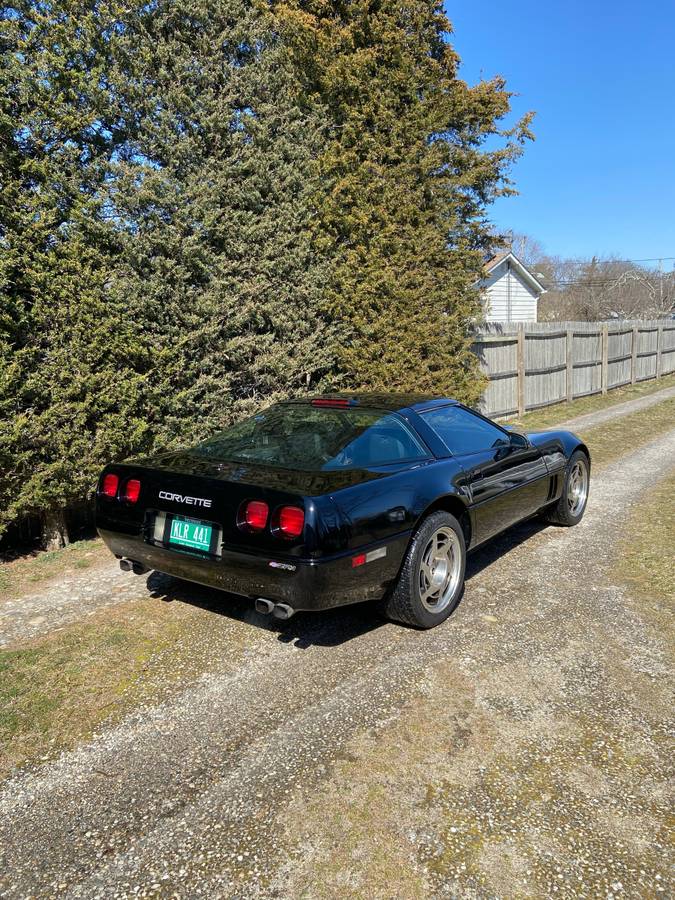 Chevrolet-Corvette-1990-black-69202-3