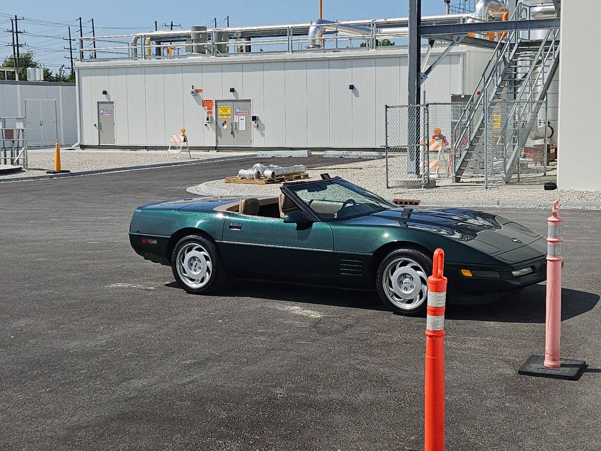 Chevrolet-Corvette-1992-green-160934-7