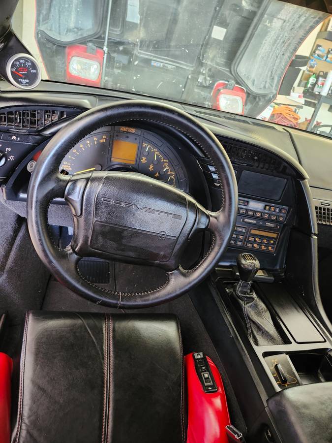 Chevrolet-Corvette-1992-red-226917-10