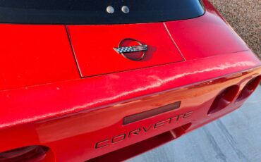 Chevrolet-Corvette-1992-red-226917-18