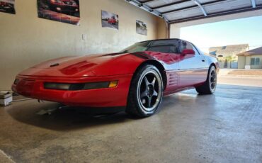 Chevrolet-Corvette-1992-red-226917