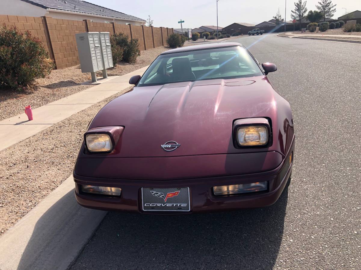 Chevrolet-Corvette-1993-red-160290-5