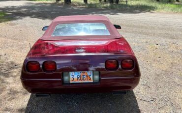 Chevrolet-Corvette-1993-red-62764-4