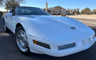 Chevrolet-Corvette-1993-white-135185-4