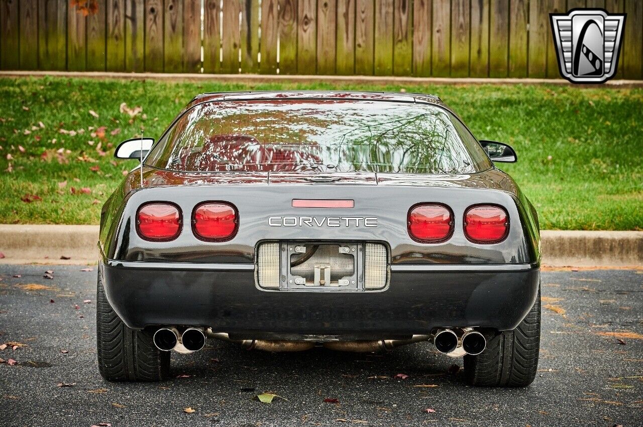 Chevrolet-Corvette-1994-Black-Black-85171-5