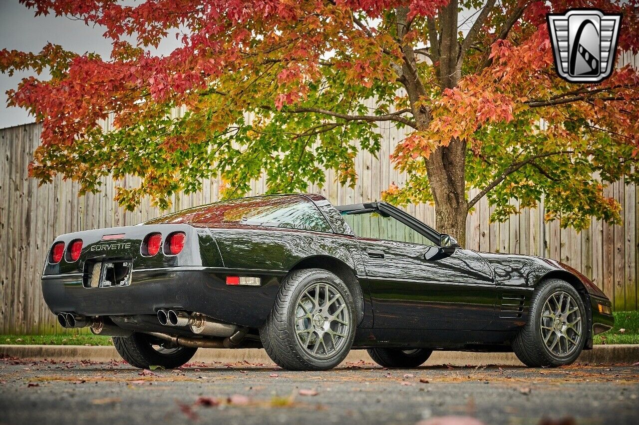 Chevrolet-Corvette-1994-Black-Black-85171-6