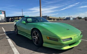 Chevrolet-Corvette-1994-green-185074-1