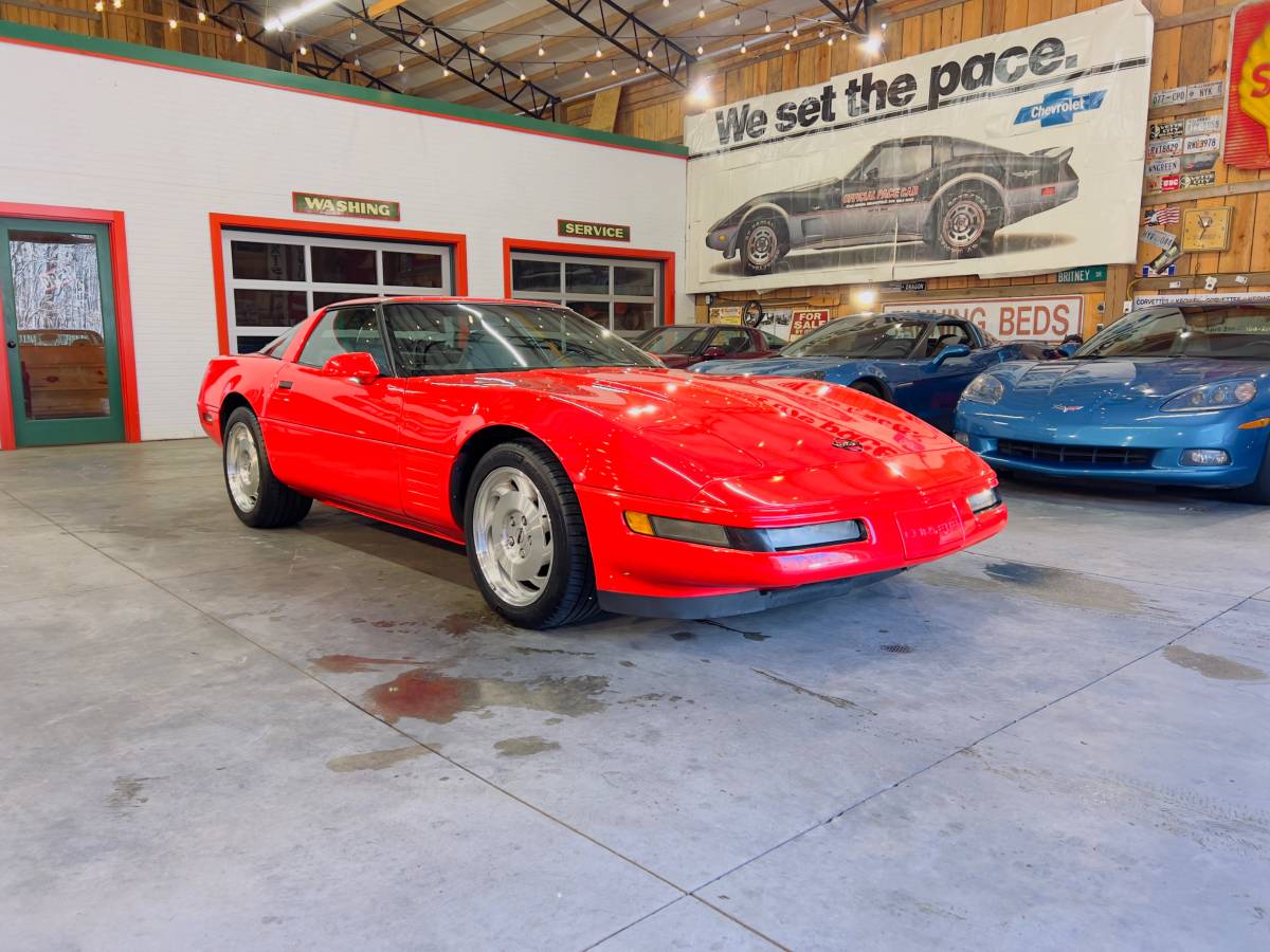 Chevrolet-Corvette-1994-red-56327-10