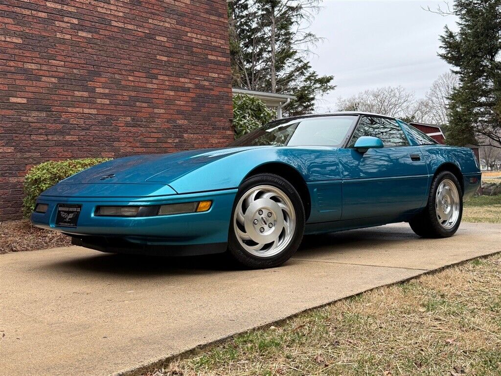 Chevrolet-Corvette-1995-Bright-Aqua-Metallic-Black-58871-1