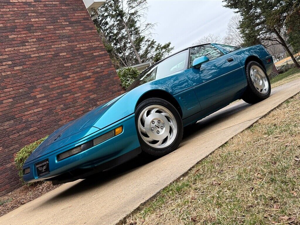 Chevrolet-Corvette-1995-Bright-Aqua-Metallic-Black-58871-2