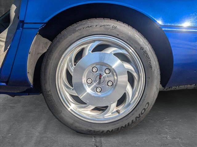 Chevrolet-Corvette-1995-blue-80803-13