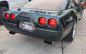 Chevrolet-Corvette-1995-green-109274-2