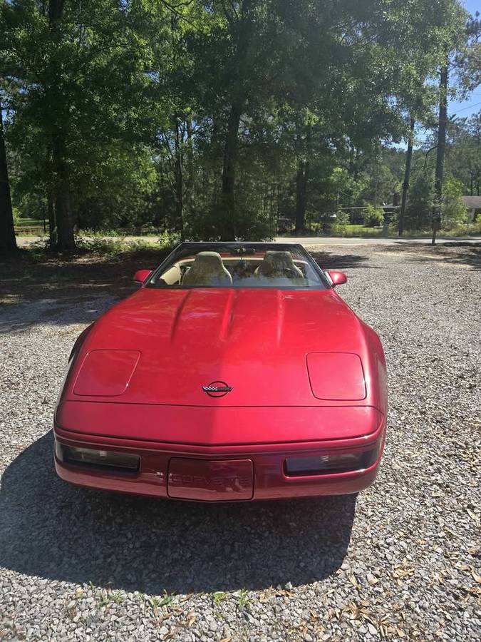 Chevrolet-Corvette-1995-red-138403-1