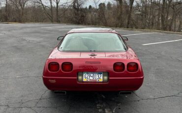 Chevrolet-Corvette-1995-red-79289-3