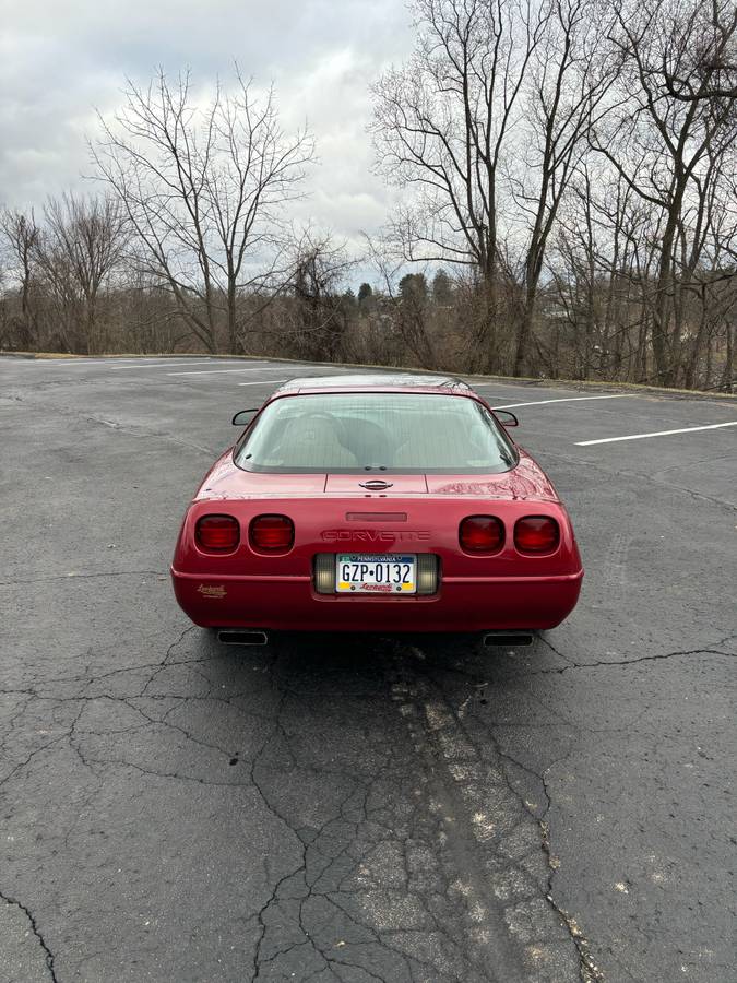 Chevrolet-Corvette-1995-red-79289-3