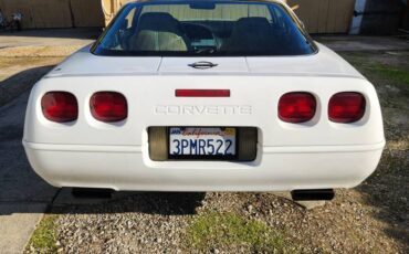 Chevrolet-Corvette-1995-white-170495-3