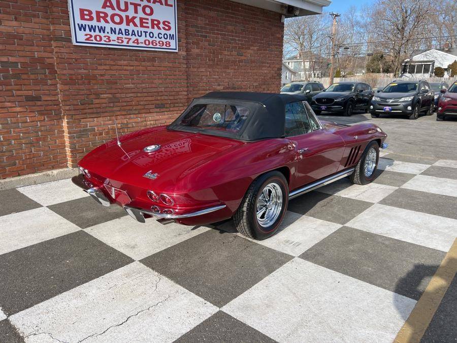 Chevrolet-Corvette-2-door-conve-1965-120099-2