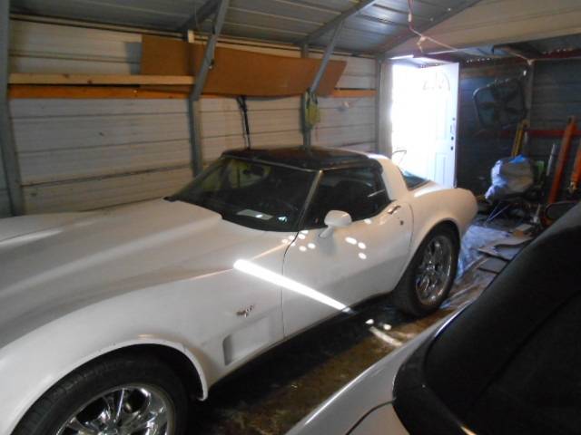 Chevrolet-Corvette-25th-anniversary-edition-1978-white-52313-1