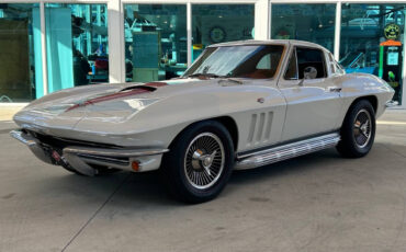 Chevrolet Corvette Berline 1965