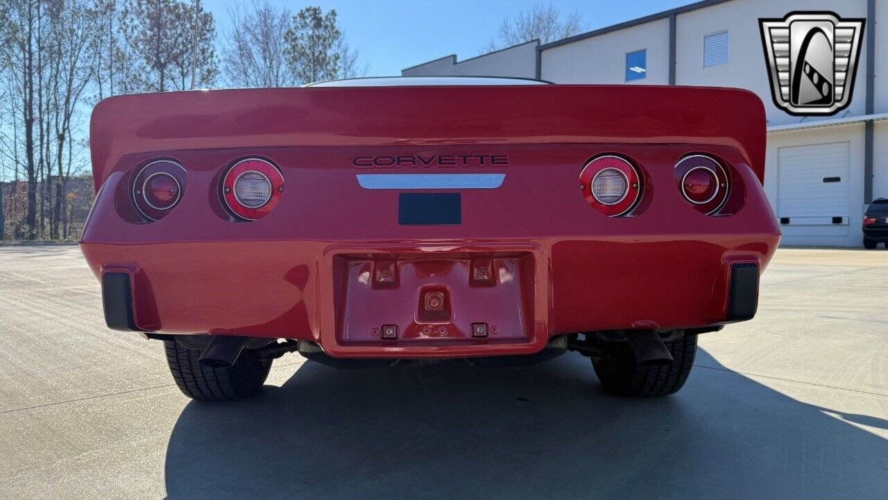 Chevrolet-Corvette-Berline-1979-Red-Red-64379-11