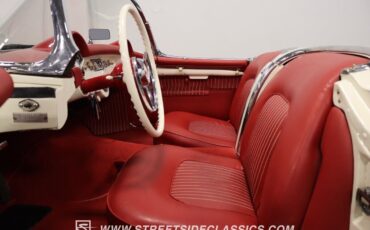 Chevrolet-Corvette-Cabriolet-1954-White-Red-56581-4