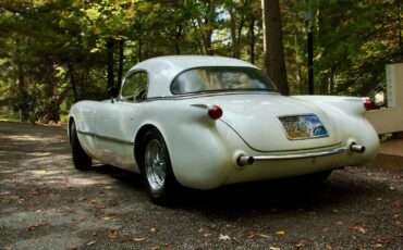 Chevrolet-Corvette-Cabriolet-1954-White-Tan-104607-2