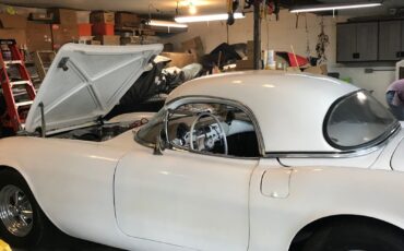 Chevrolet-Corvette-Cabriolet-1954-White-Tan-104607-7