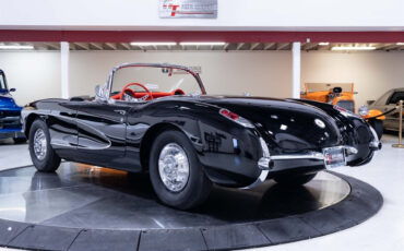 Chevrolet-Corvette-Cabriolet-1956-Black-Red-138925-2