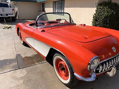 Chevrolet-Corvette-Cabriolet-1956-Orange-51177-2