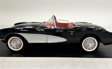 Chevrolet-Corvette-Cabriolet-1957-Black-Red-85685-3