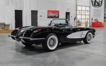 Chevrolet-Corvette-Cabriolet-1958-Black-Black-16052-4