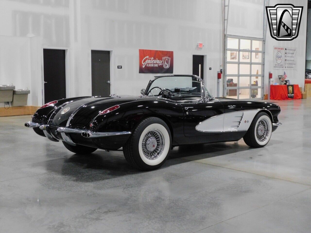 Chevrolet-Corvette-Cabriolet-1958-Black-Black-16052-4