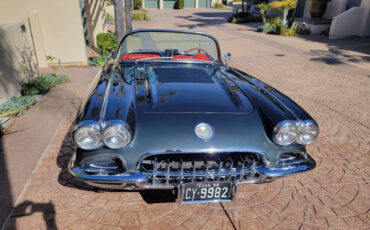 Chevrolet-Corvette-Cabriolet-1958-Gray-Red-31083-1