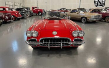 Chevrolet-Corvette-Cabriolet-1958-Red-Black-37889-2