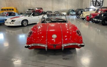 Chevrolet-Corvette-Cabriolet-1958-Red-Black-37889-4