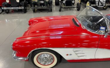 Chevrolet-Corvette-Cabriolet-1958-Red-Black-37889-6