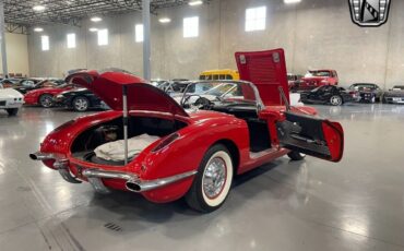 Chevrolet-Corvette-Cabriolet-1958-Red-Black-37889-9