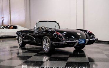 Chevrolet-Corvette-Cabriolet-1959-Black-Black-13845-8